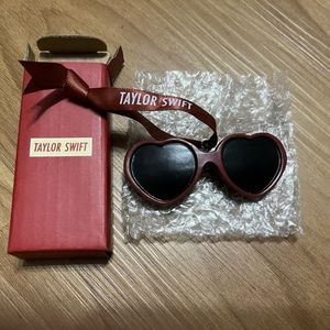 Taylor Swift “22” Sunglasses Ornament